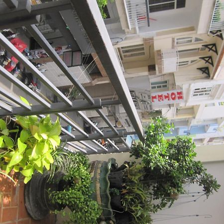הו צ'י מין סיטי The Lily Hostel & Coffee מראה חיצוני תמונה