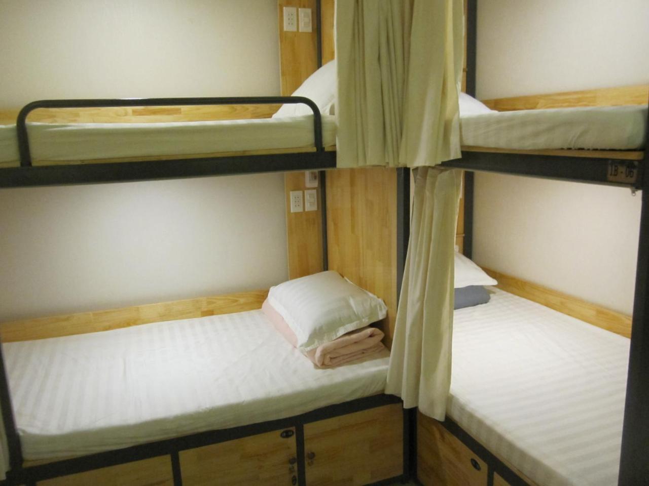הו צ'י מין סיטי The Lily Hostel & Coffee מראה חיצוני תמונה