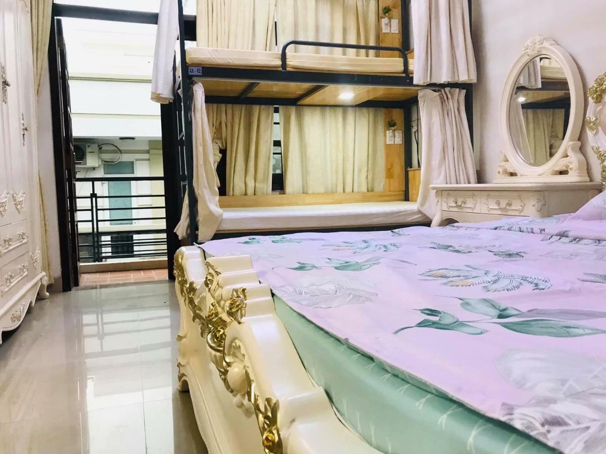 הו צ'י מין סיטי The Lily Hostel & Coffee מראה חיצוני תמונה