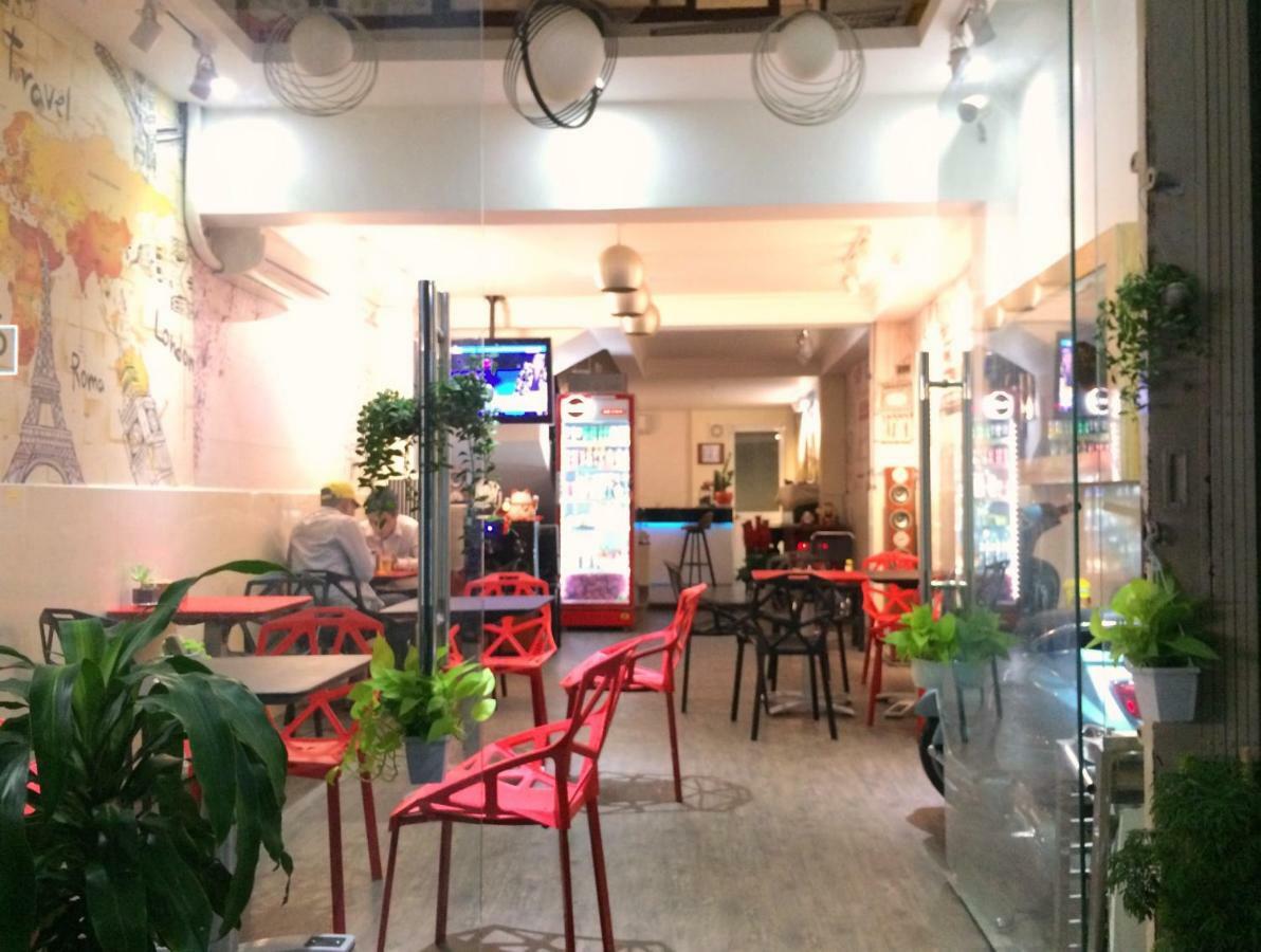 הו צ'י מין סיטי The Lily Hostel & Coffee מראה חיצוני תמונה