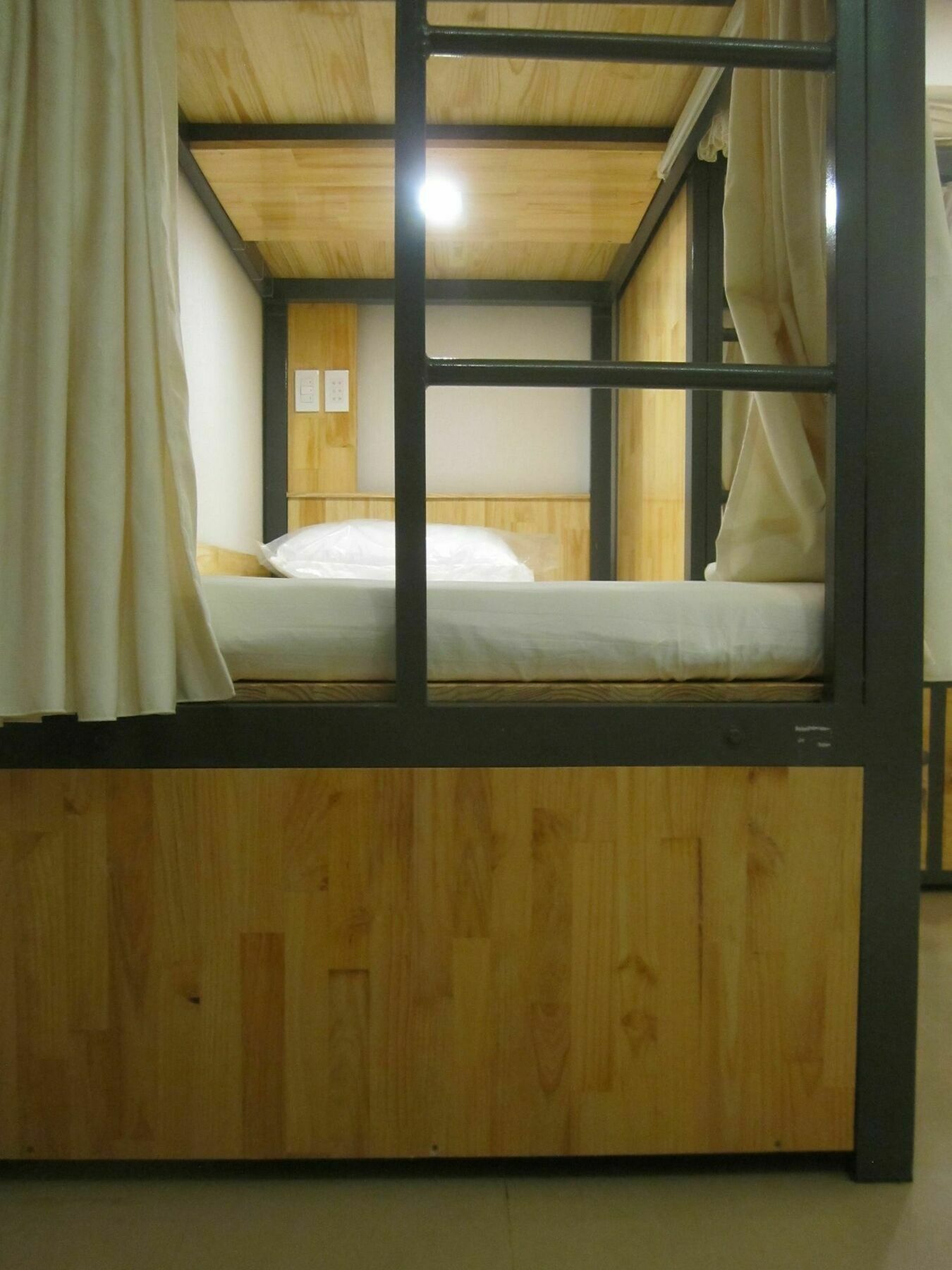 הו צ'י מין סיטי The Lily Hostel & Coffee מראה חיצוני תמונה